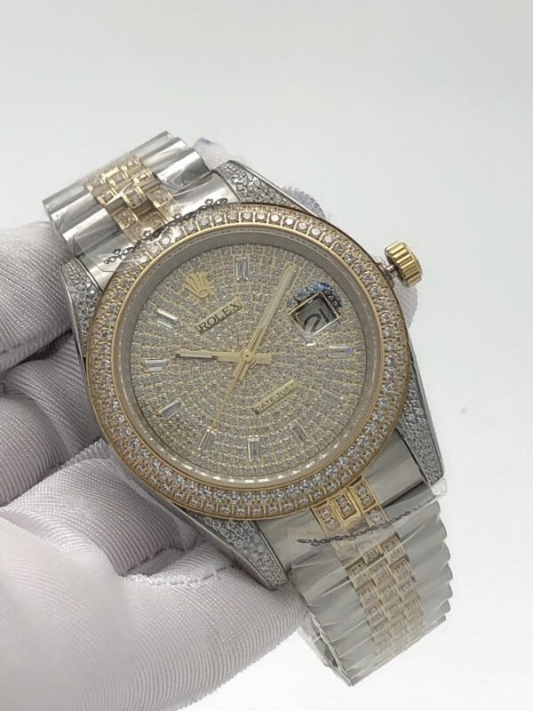 Rolex five-stone round diamonds set in a square shape, diameter 41mm