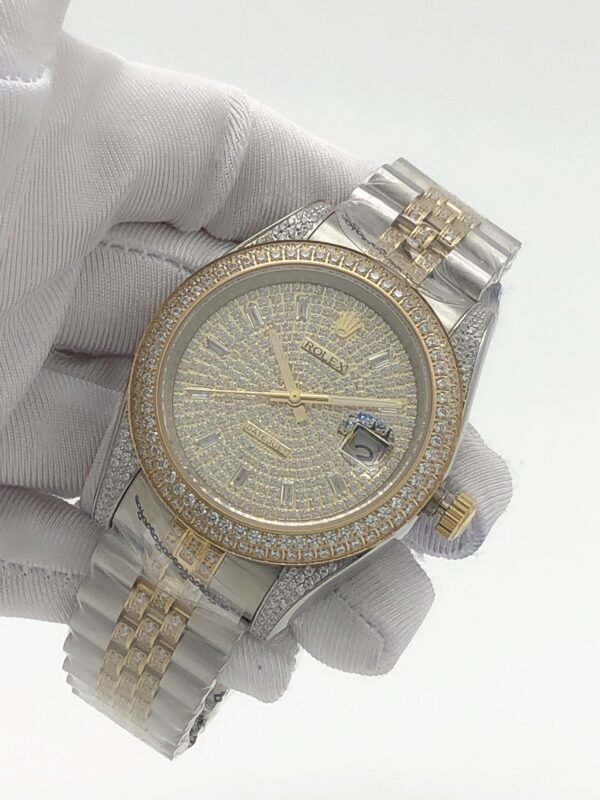 Rolex five-stone round diamonds set in a square shape, diameter 41mm