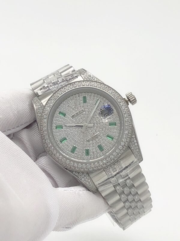 Rolex five-stone round diamonds set in a square shape, diameter 41mm