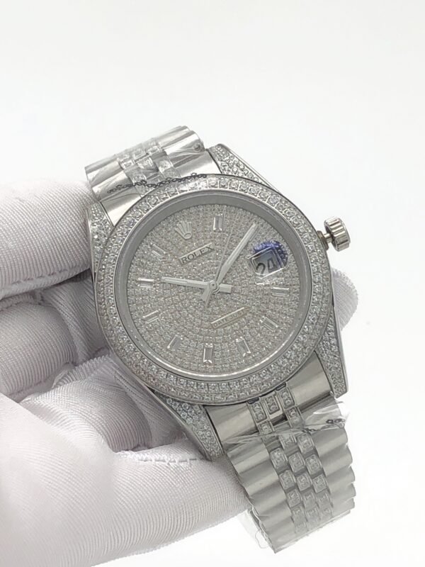 Rolex five-stone round diamonds set in a square shape, diameter 41mm