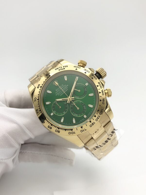 Rolex Daytona Quartz Series, with an enlarged size of 43mm