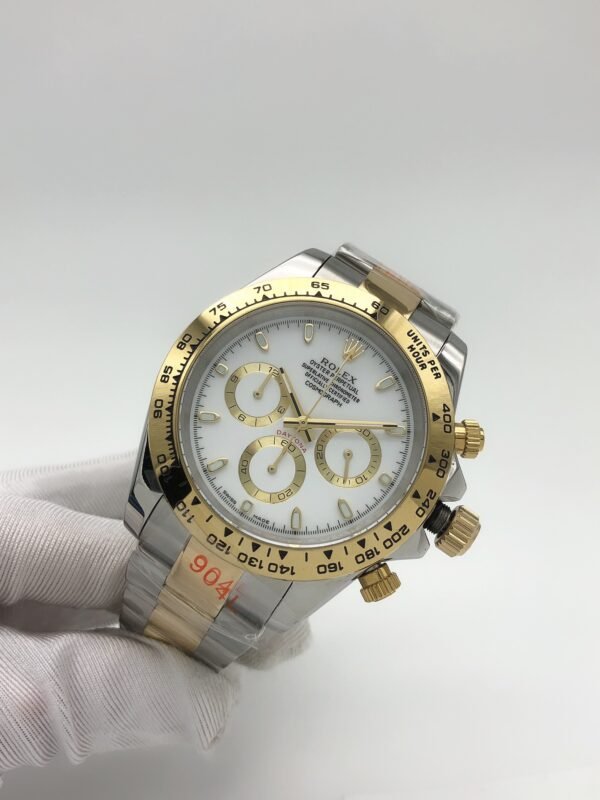 Rolex Daytona Quartz Series, with an enlarged size of 43mm