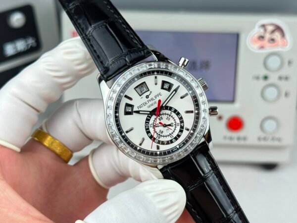 Patek philippe 5905R -010/12 CAL,240