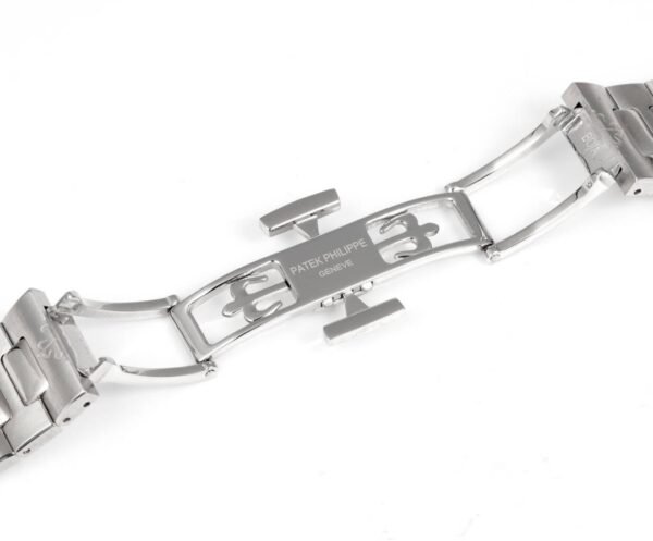 Patek philippe 5822 cubitus 240ps 45*11mm