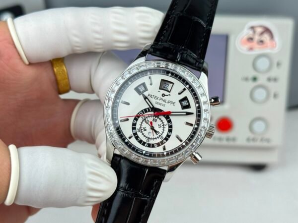 Patek philippe 5905R -010/12 CAL,240