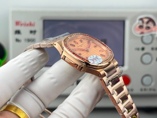 Patek philippe Nautilus cal .324sc -35.2mm