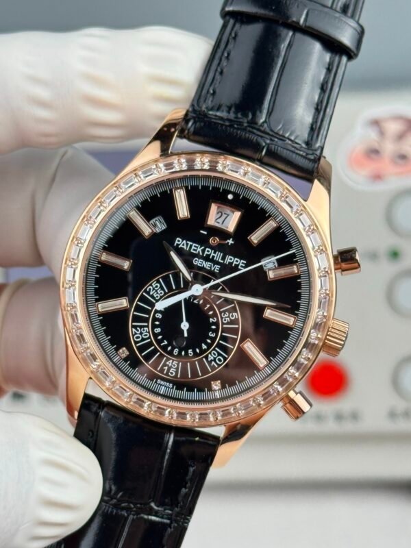 Patek philippe 5905R -010/12 CAL,240