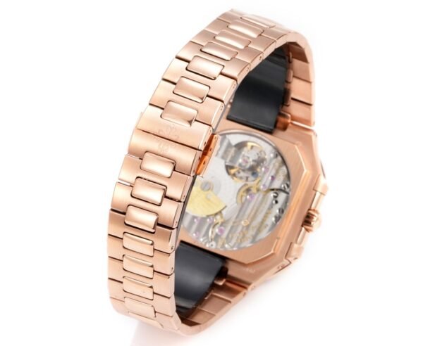 Patek philippe 5822 cubitus 240ps 45*11mm