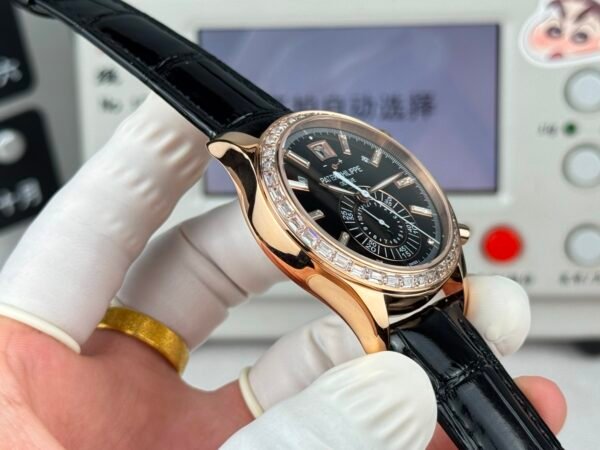 Patek philippe 5905R -010/12 CAL,240
